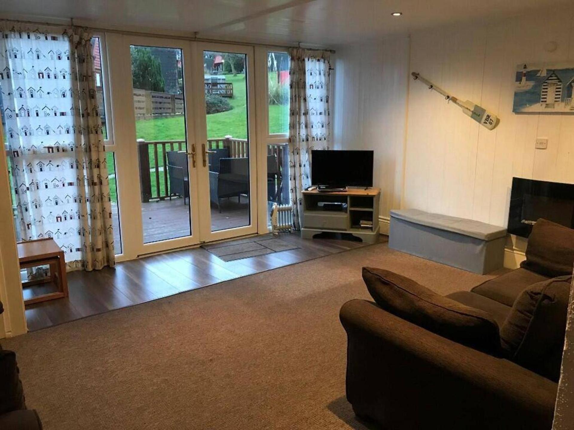 Seaside Chalet - Sleeps 6 Kingsdown  Extérieur photo
